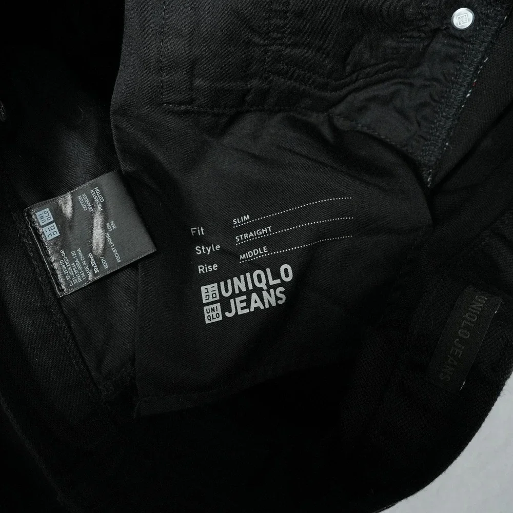 Uniqlo Jeans Mens 30x32 Black Slim Straight Selvedge Denim Middle Rise 452523